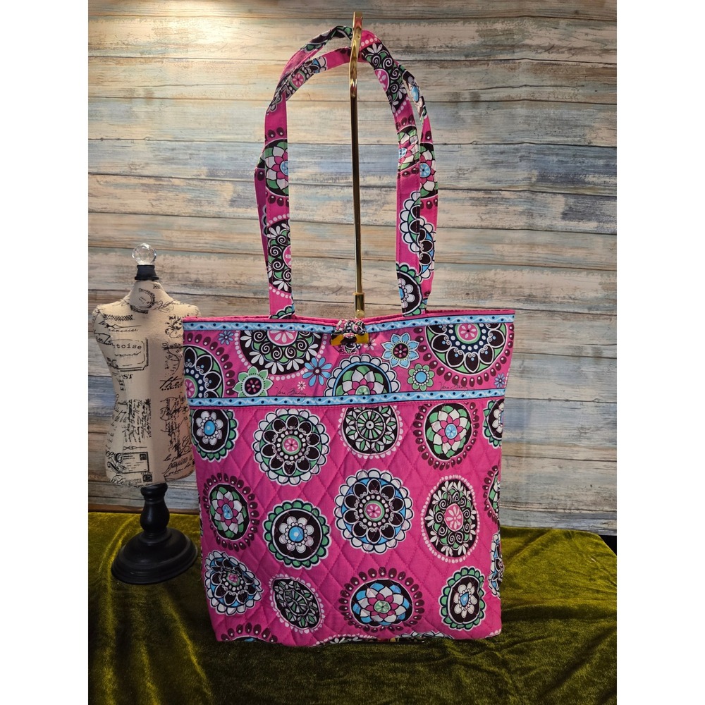 Vera Bradley Cupcake Quilted Tote Bag Pink Floral Medallion Grannycore Y2K